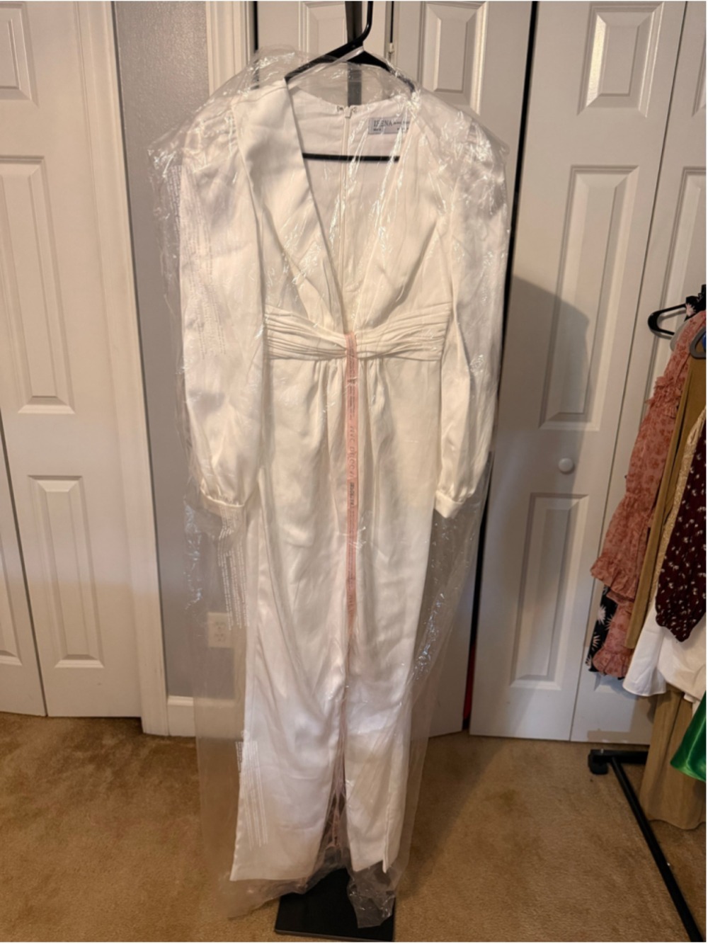 Mac Duggal White Satin Jumpsuit Sz 0 - Picture 6 of 9